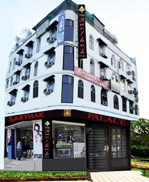 Hotel Sarthak Palace Near Karol Bagh Metro Station New Delhi Exterior photo